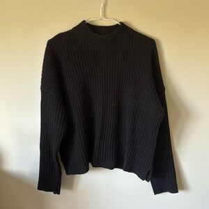 Donegal (Re)sourced Cashmere Ribbed Mockneck Pullover Sweater. Size S